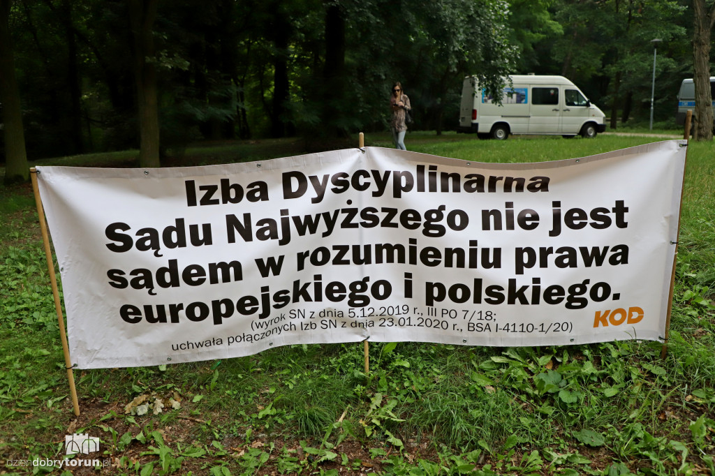 Sędziowie Igor Tuleya i Piotr Gąciarek w Toruniu