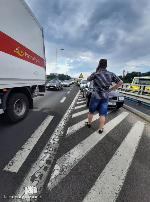 Toruń: karambol na nowym moście