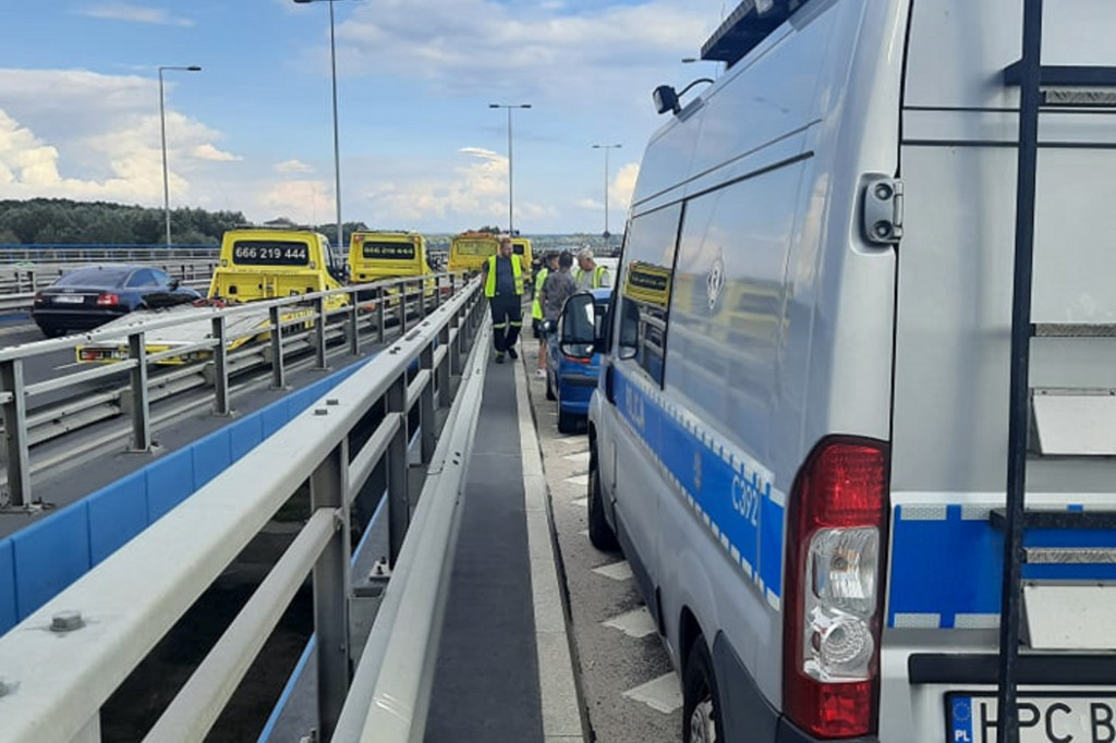 Toruń: karambol na nowym moście