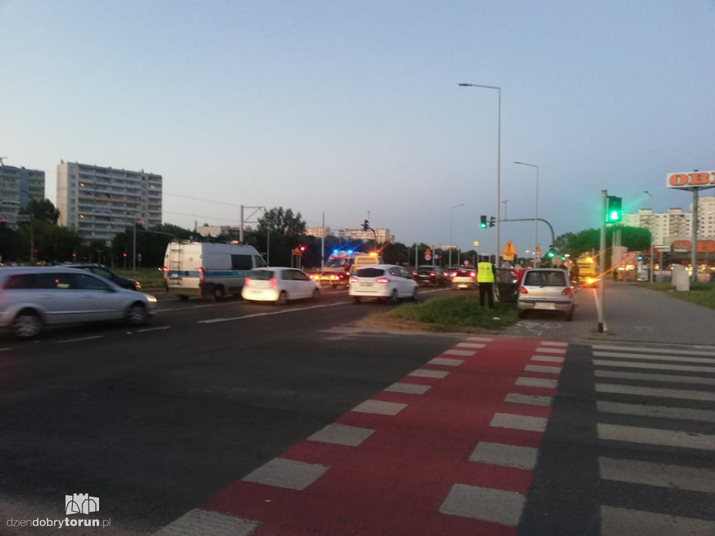 Toruń: zderzenie przy OBI na Rubinkowie