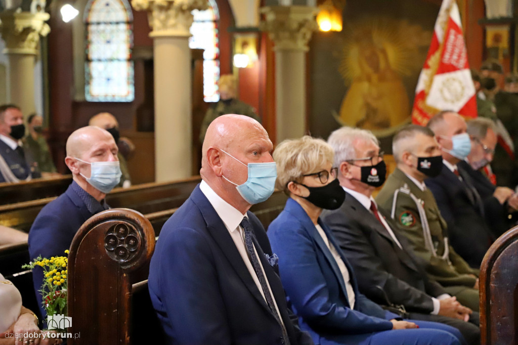 Msza święta w kościele garnizonowym w Toruniu