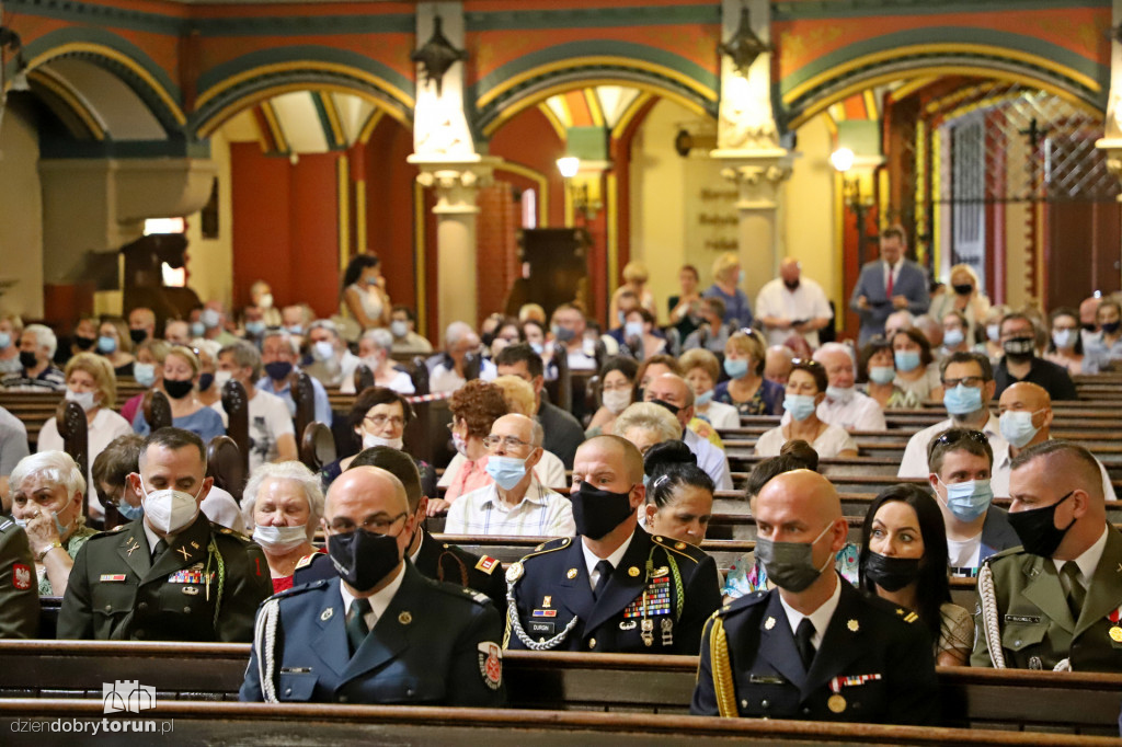 Msza święta w kościele garnizonowym w Toruniu