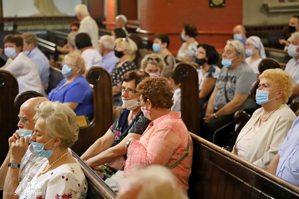 Msza święta w kościele garnizonowym w Toruniu