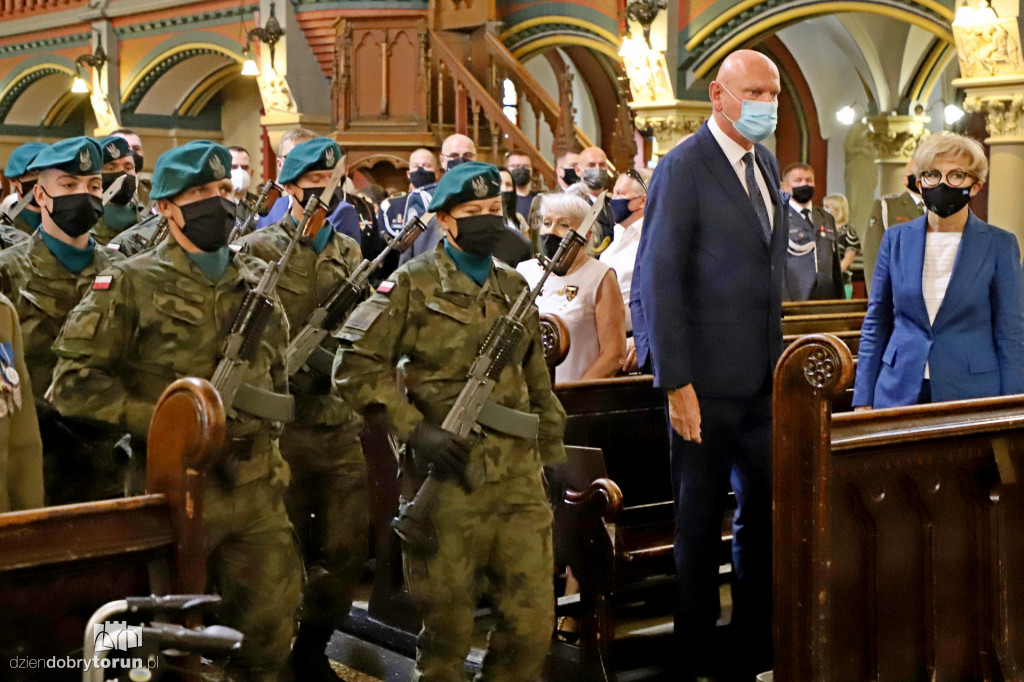 Msza święta w kościele garnizonowym w Toruniu