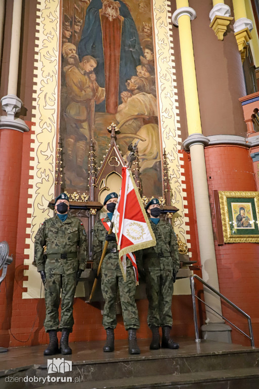 Msza święta w kościele garnizonowym w Toruniu