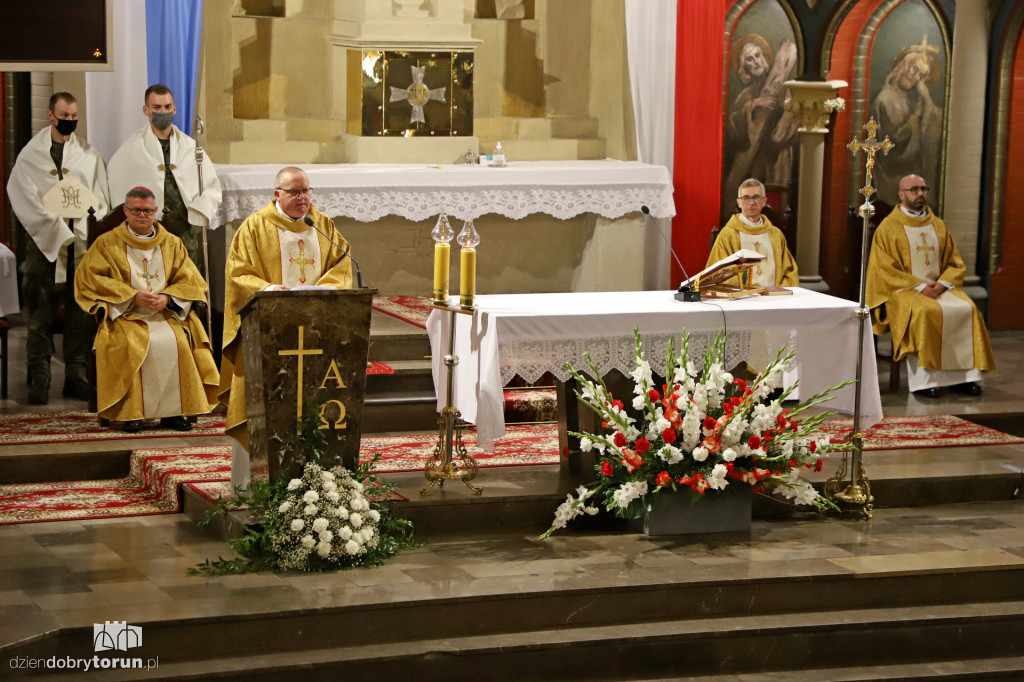 Msza święta w kościele garnizonowym w Toruniu