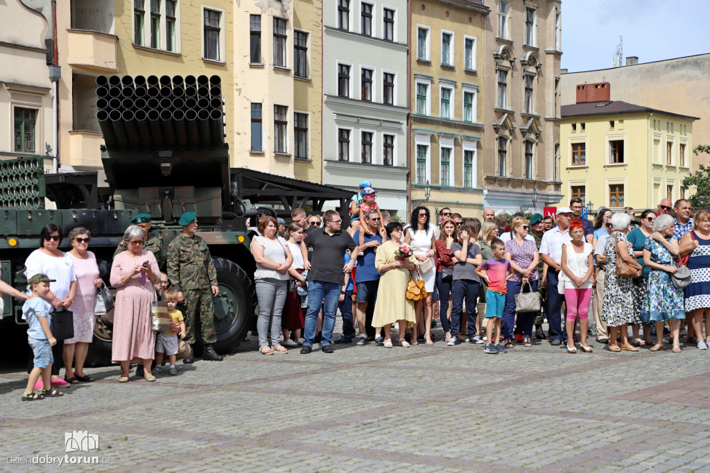 Obchody wojskowe na Rynku Nowomiejskim