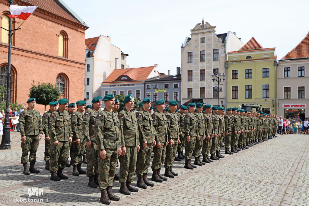 Obchody wojskowe na Rynku Nowomiejskim