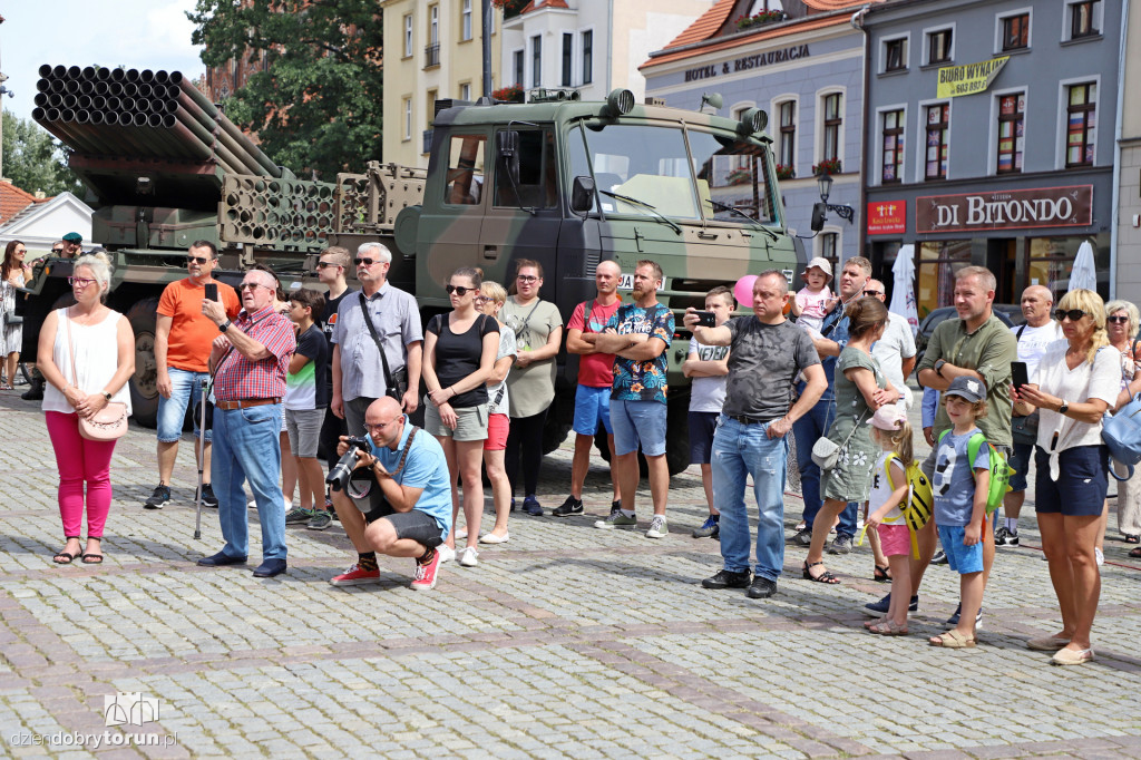 Obchody wojskowe na Rynku Nowomiejskim