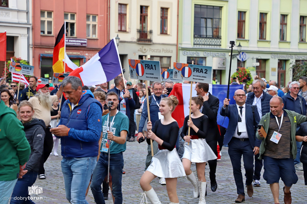 Otwarcie zawodów balonowych w Toruniu