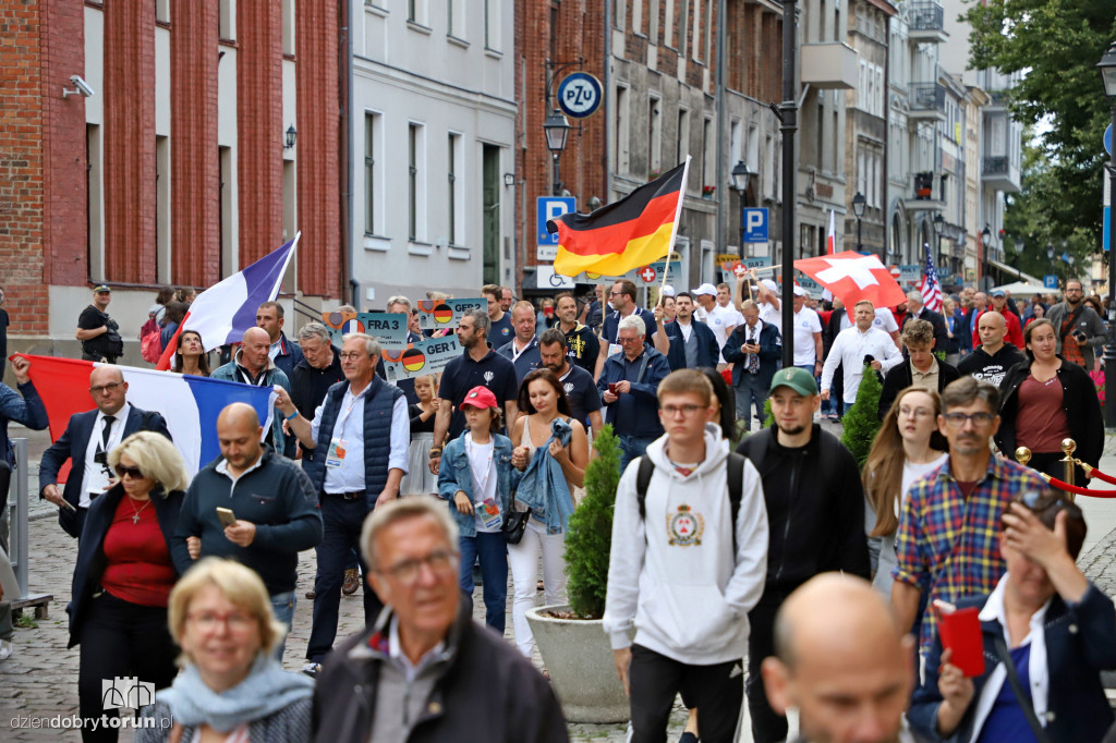 Otwarcie zawodów balonowych w Toruniu