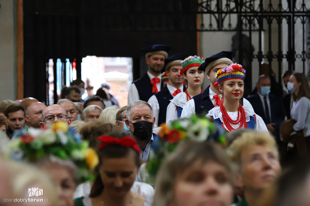 Uroczysta msza św. dożynkowa