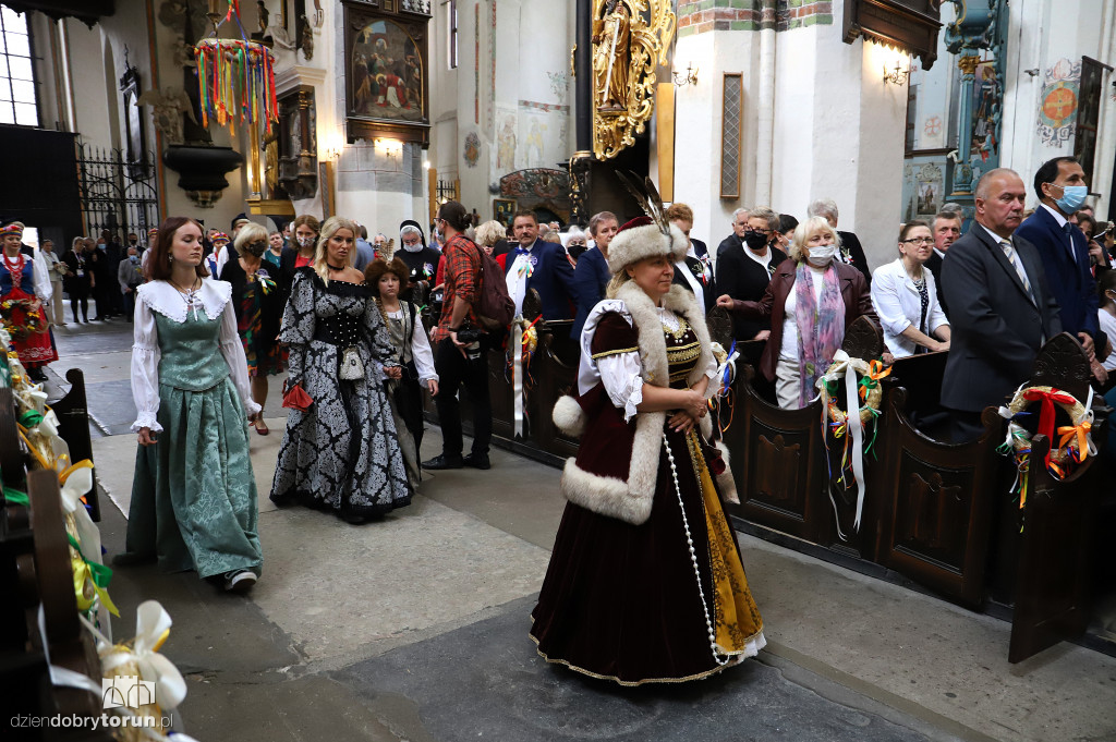 Uroczysta msza św. dożynkowa