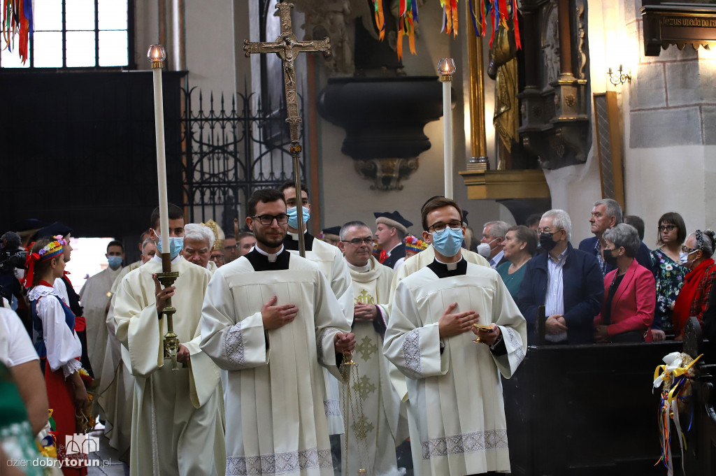 Uroczysta msza św. dożynkowa