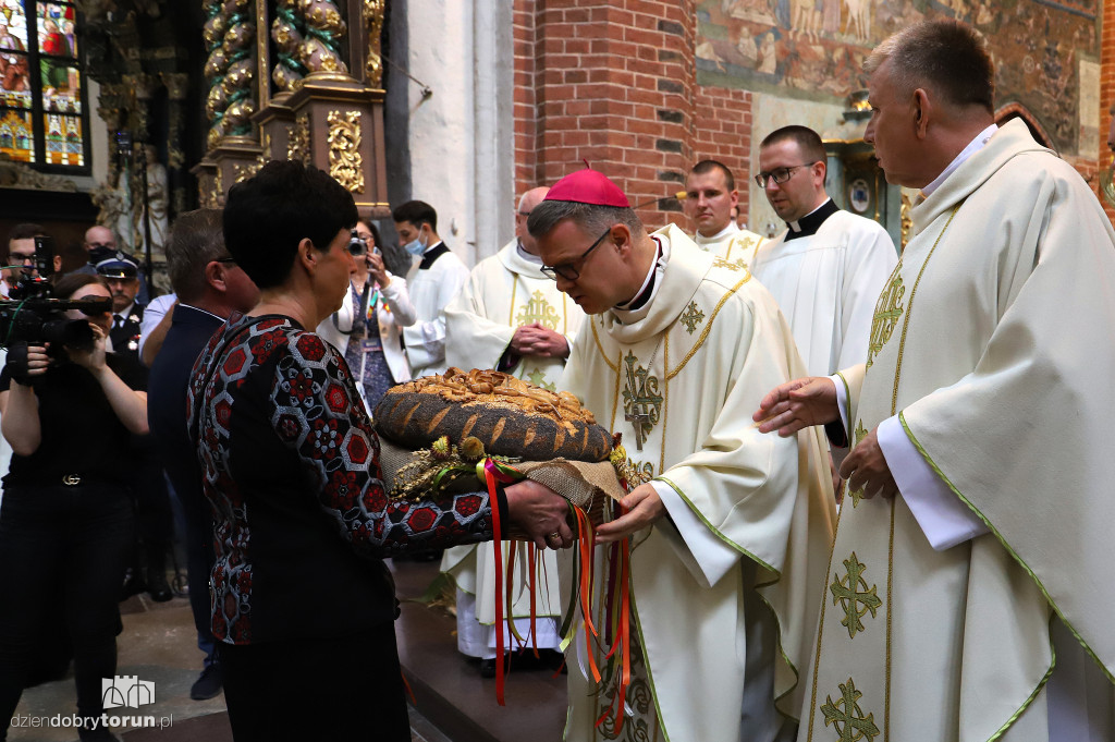 Uroczysta msza św. dożynkowa