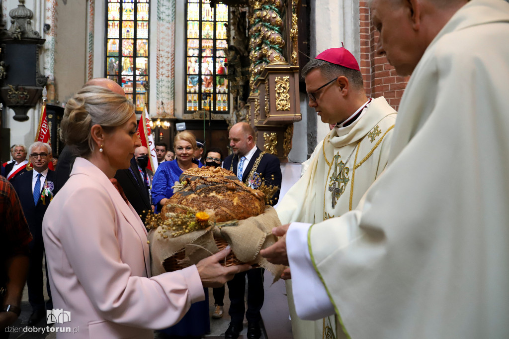 Uroczysta msza św. dożynkowa