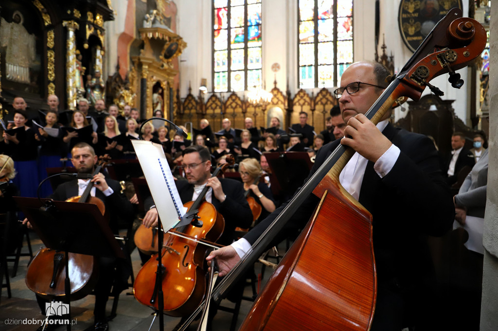 Uroczysta msza św. dożynkowa