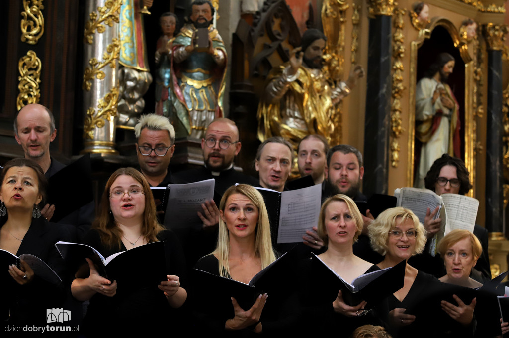 Uroczysta msza św. dożynkowa