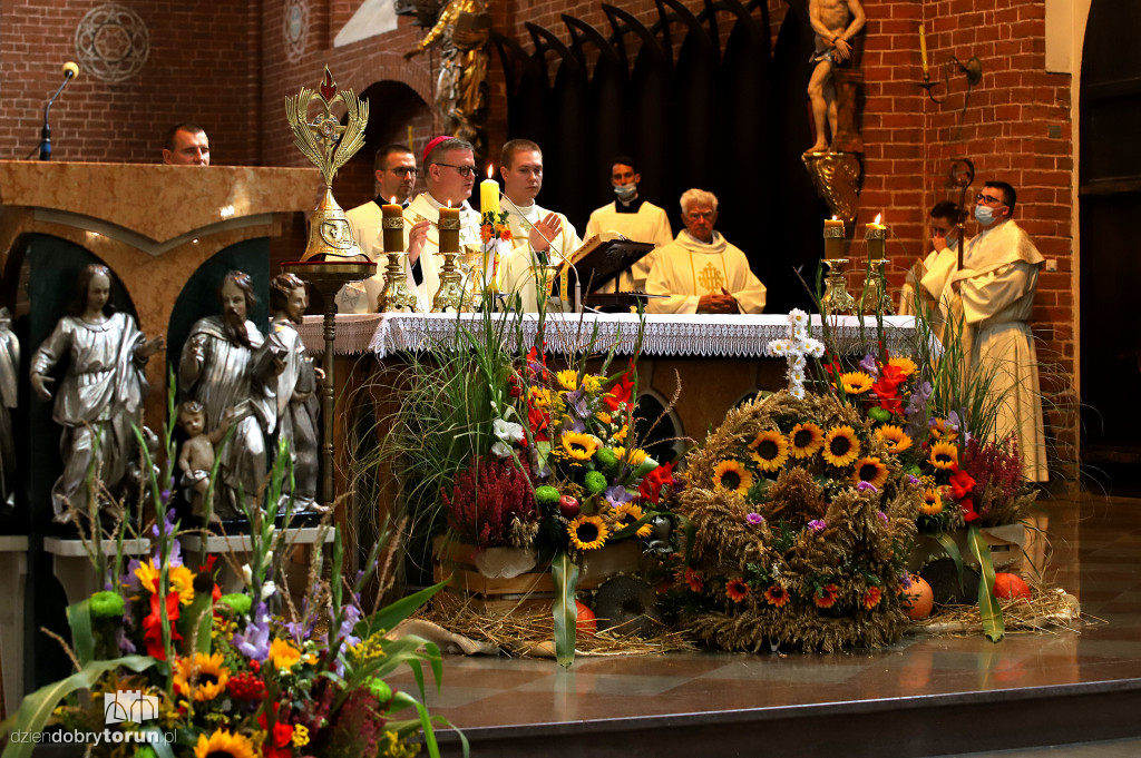 Uroczysta msza św. dożynkowa