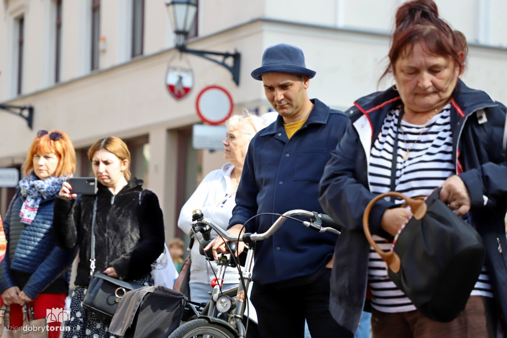 Toruń: Cnoty Czarnka - Protest