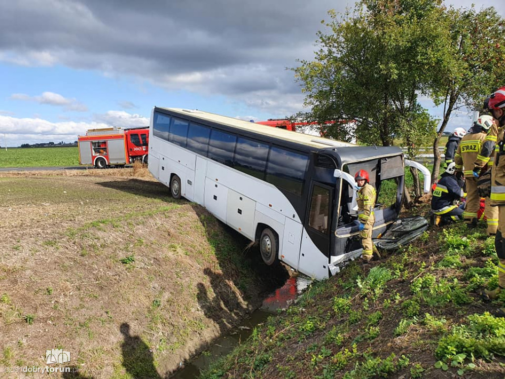 Wypadek autokaru z dziećmi we wsi pod Toruniem