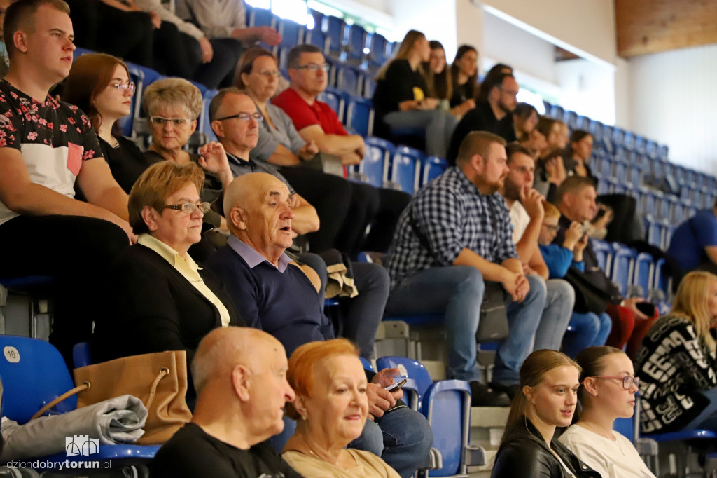 AniołyToruń 2:3 IBB Polonia London Volleyball Club