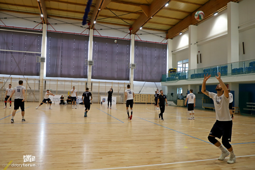 AniołyToruń 2:3 IBB Polonia London Volleyball Club