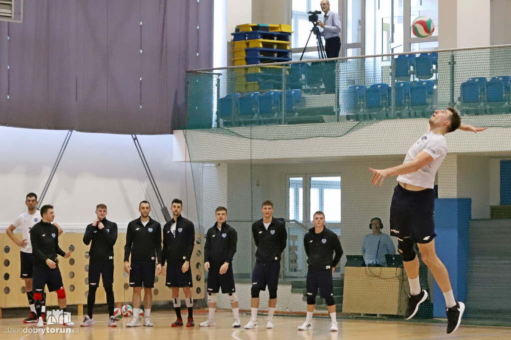 AniołyToruń 2:3 IBB Polonia London Volleyball Club