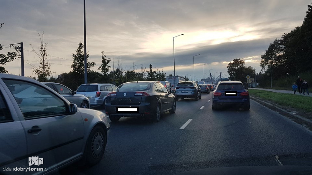 Kolizja na moście i ogromne korki w Toruniu!