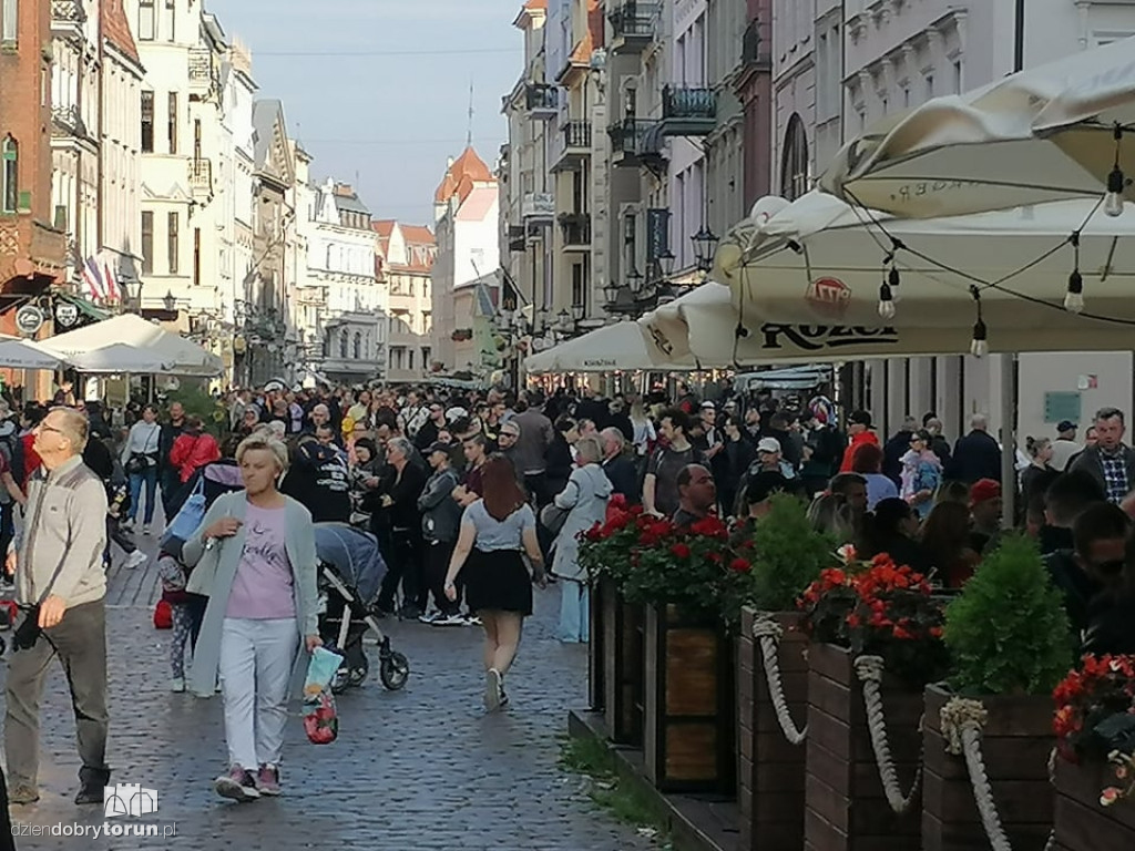 Tłumy torunian i turystów na starówce!