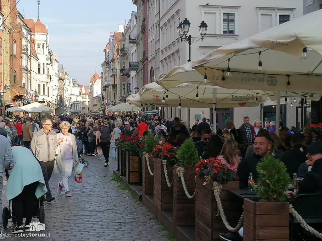 Tłumy torunian i turystów na starówce!