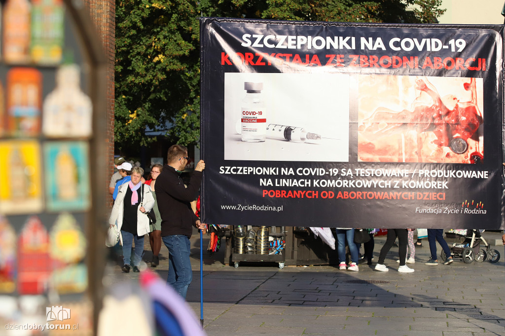 Pikieta ,,Stop eksperymentom medycznym Pfizera''