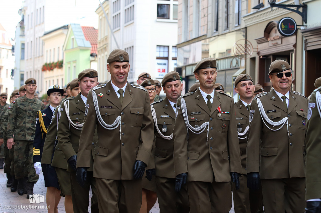 Prezentacja sztandaru Centrum Szkolenia WOT
