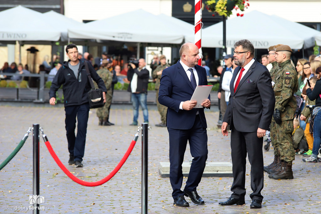 Prezentacja sztandaru Centrum Szkolenia WOT