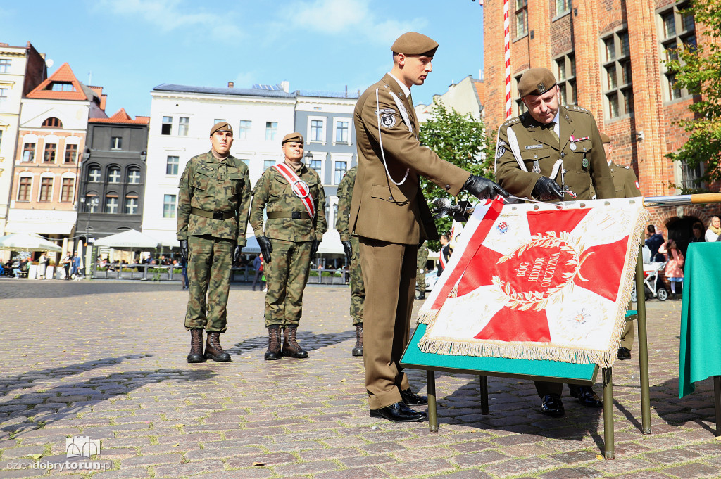 Prezentacja sztandaru Centrum Szkolenia WOT