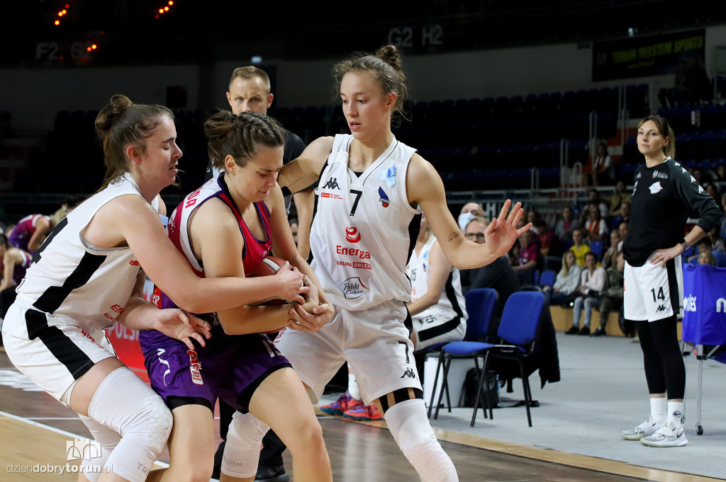Energa Toruń 45 : 79 Basket 25 Bydgoszcz