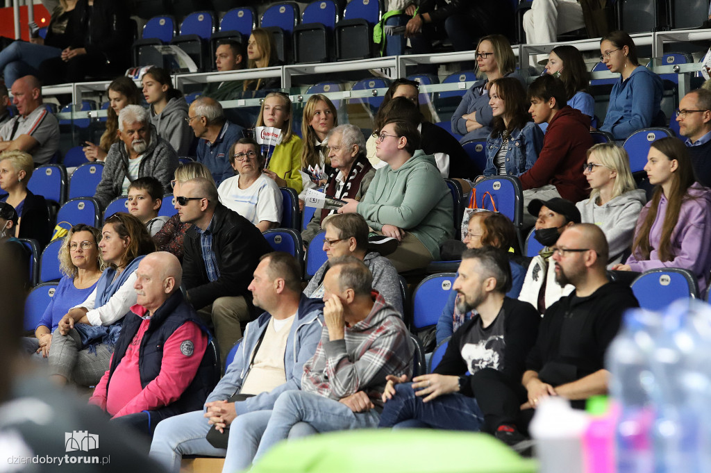 Energa Toruń 45 : 79 Basket 25 Bydgoszcz