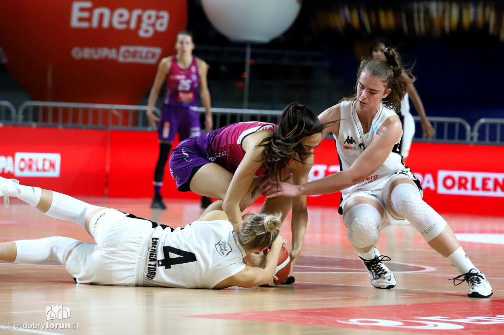 Energa Toruń 45 : 79 Basket 25 Bydgoszcz