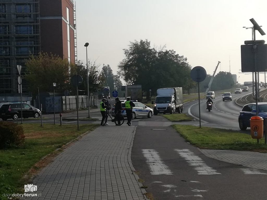 Toruń: potrącenie rowerzysty