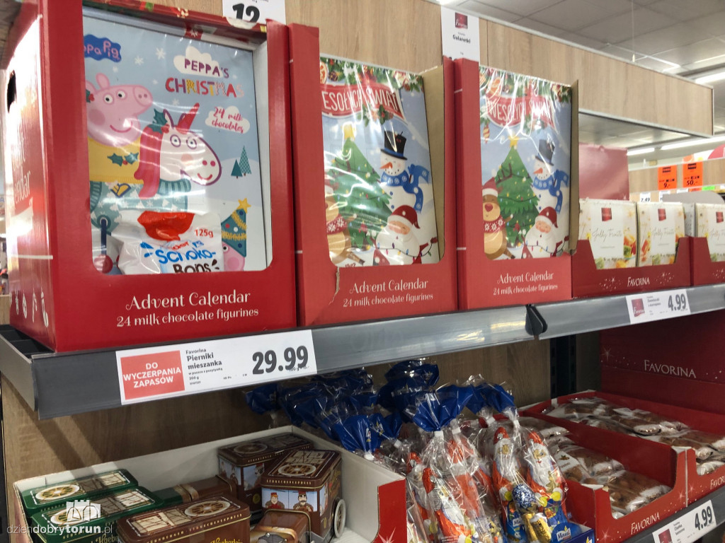 Toruń: świąteczny asortyment w markecie