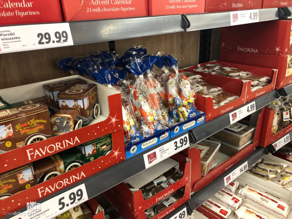 Toruń: świąteczny asortyment w markecie