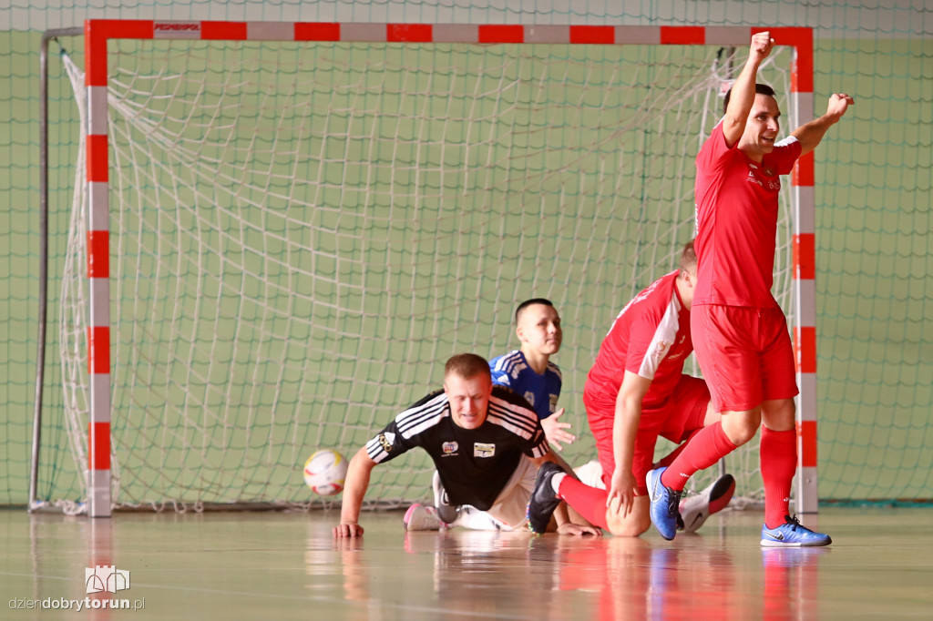 TAF Toruń 2:9 Widzew Łódź