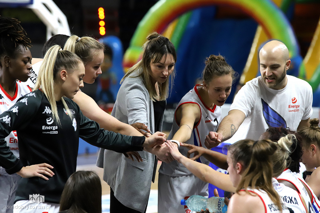 Energa Toruń 77 : 92 1KS Ślęza Wrocław