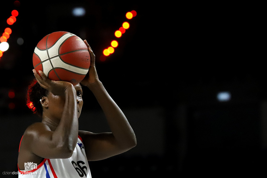 Energa Toruń 77 : 92 1KS Ślęza Wrocław