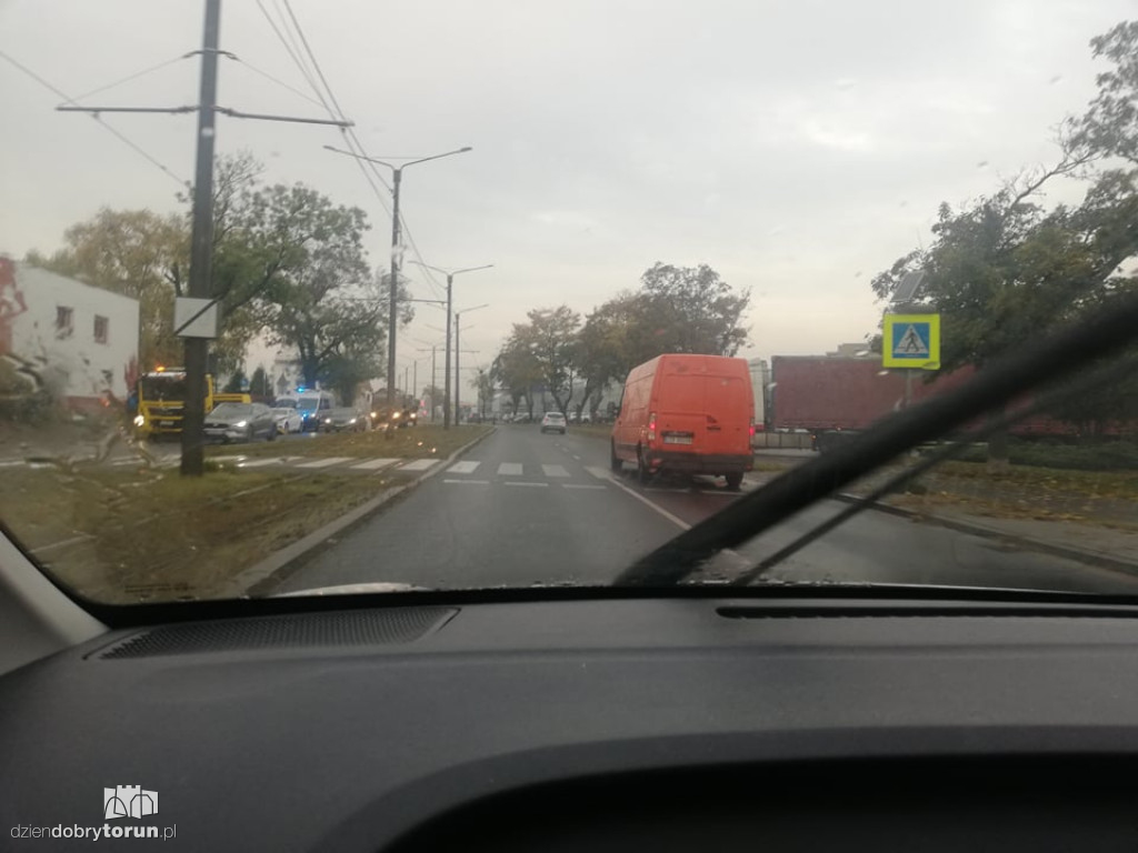 Toruń: kolizja przy Szosie Lubickiej