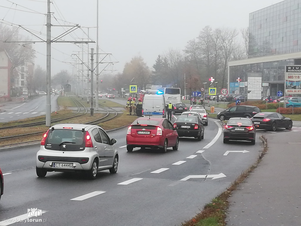 Toruń: kolizja trzech aut przy Kościuszki