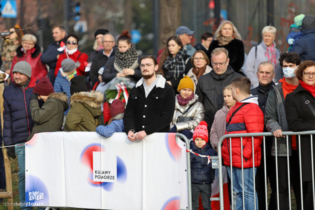 Uroczystość pod pomnikiem Józefa Piłsudskiego