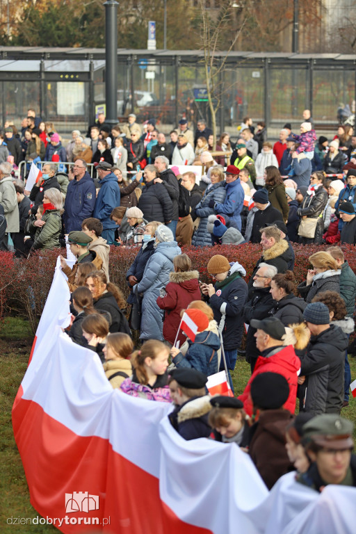 Uroczystość pod pomnikiem Józefa Piłsudskiego
