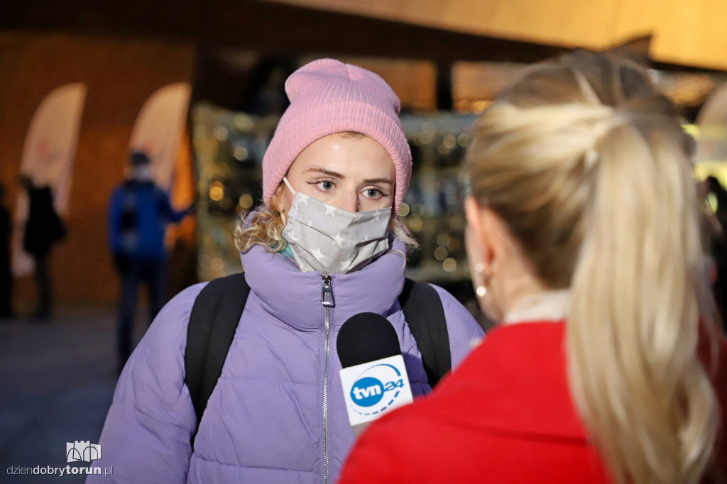 Pikieta w sprawie uchodźców na granicy przed CKK