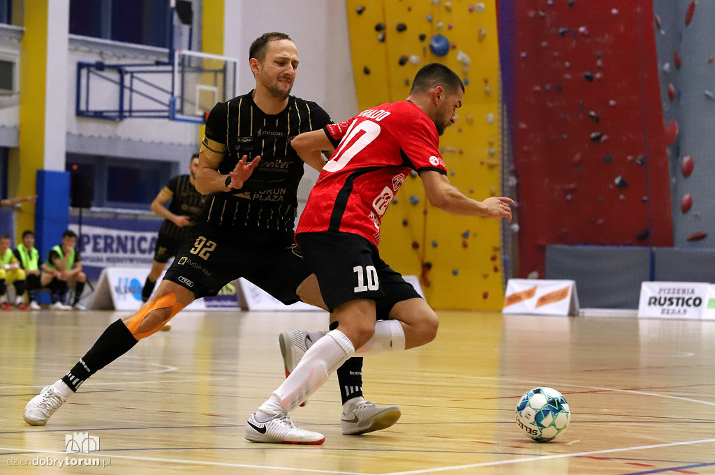 FC Reiter Toruń 2 : 1Lsss Team Lębork